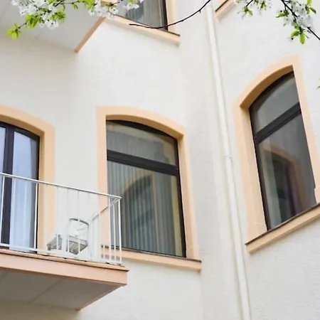 Am Landeshaus 2* Wiesbaden