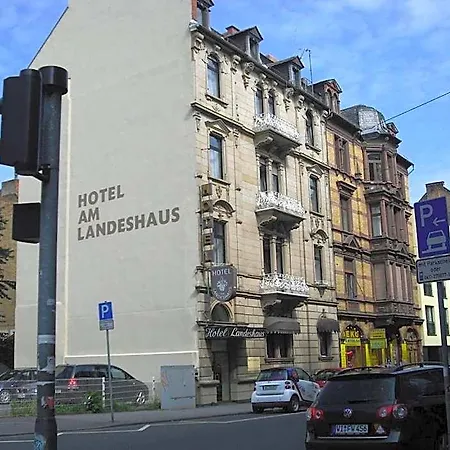 Hotel Am Landeshaus 2*
