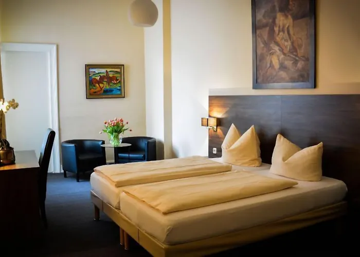 アム ランデスハウス 2*