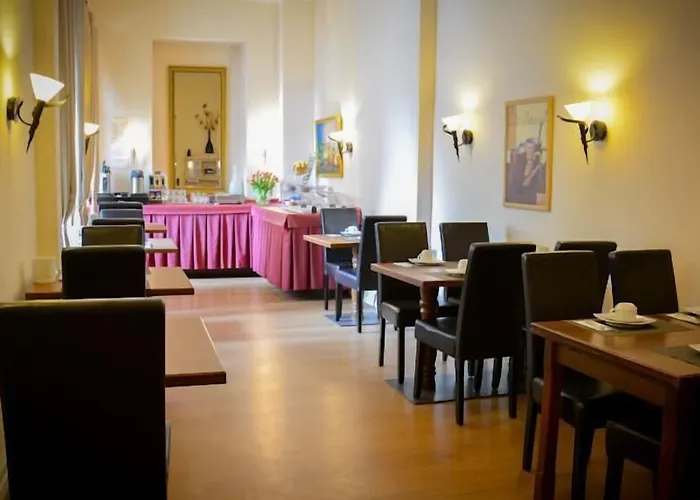 Am Landeshaus 비스바덴