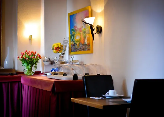 Am Landeshaus 2* 비스바덴